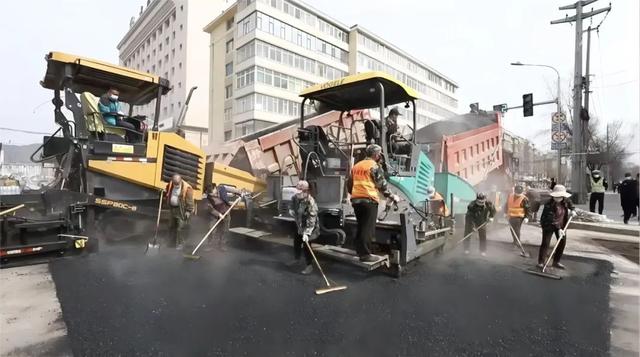 構(gòu)建共建共治共享基層治理新格局——我市實施“六域”黨建引領(lǐng)“三城”創(chuàng)建紀(jì)實